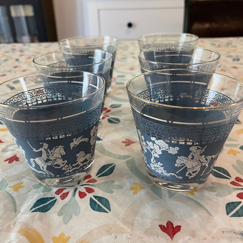 6 Vintage 1960’s Blue Patterned Gold Rimmed Glass Tumblers